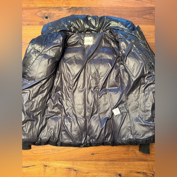 SAM Puffer Jacket - Picture 2 of 9